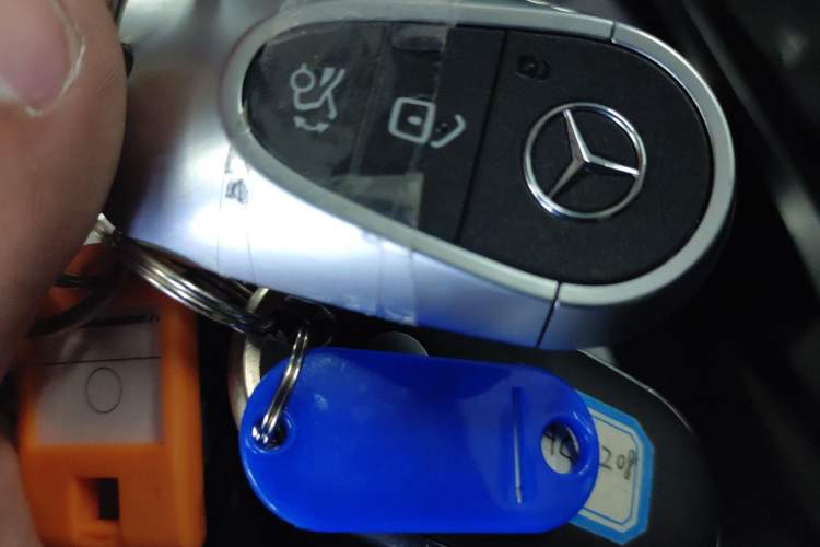 Used Mercedes-Benz EQE 2022 350 First Edition Special Version Vehicle Key