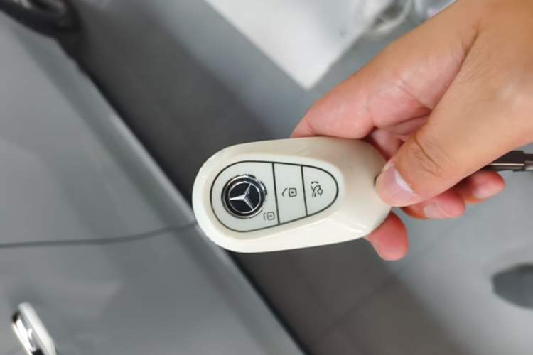 Used Mercedes-Benz EQE 2022 350 Luxury Edition Vehicle Key