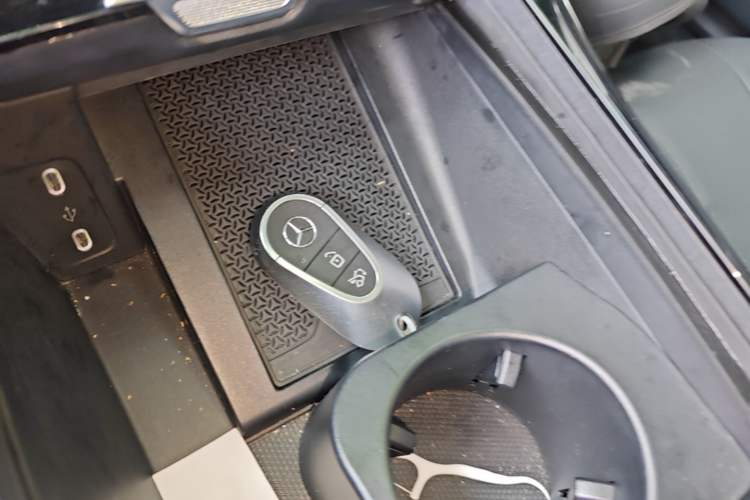Used Mercedes-Benz EQE 2022 350 First Edition Special Version Vehicle Key