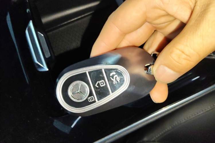 Used Mercedes-Benz EQE 2022 350 First Edition Special Version Vehicle Key