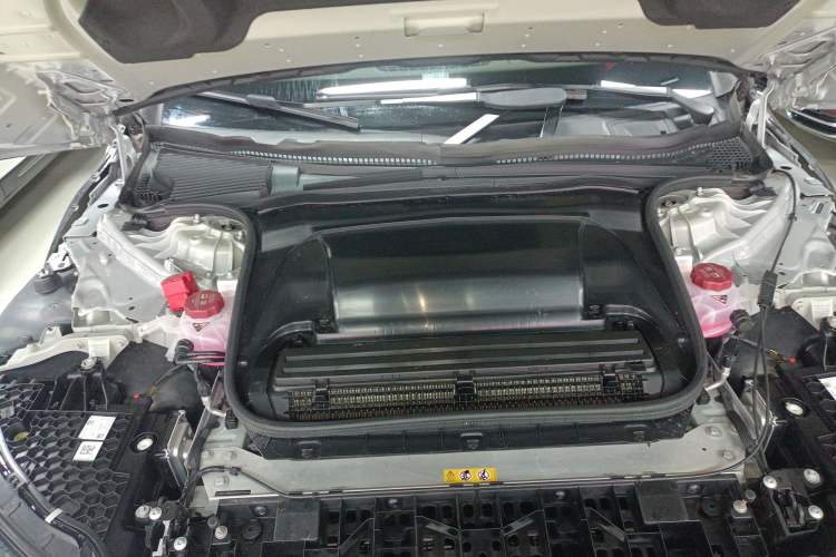 Used Mercedes-Benz EQE 2022 350 Luxury Edition Engine Bay