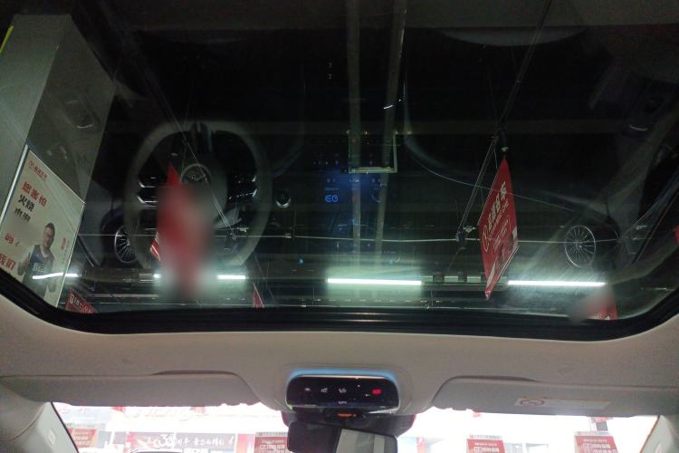Used Mercedes-Benz EQE 2022 350 Luxury Edition Headliner
