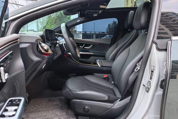 Used Mercedes-Benz EQE 2022 350 First Edition Special Version Interior 2