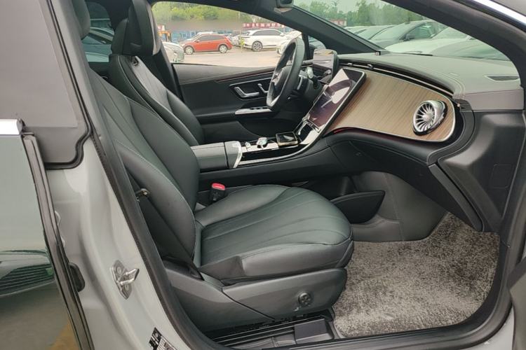 Used Mercedes-Benz EQE 2022 350 First Edition Special Version Right Front Seat