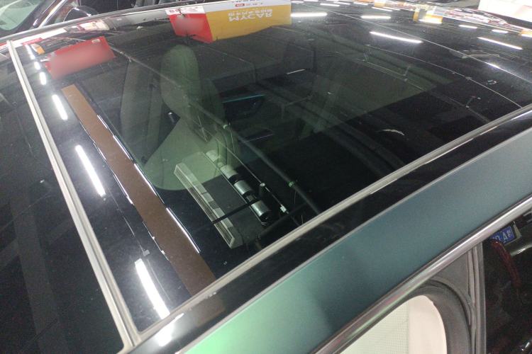 Used Mercedes-Benz EQE 2022 350 Luxury Edition Roof