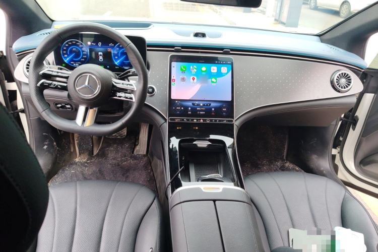 Used Mercedes-Benz EQE 2022 350 First Edition Special Version Center Console
