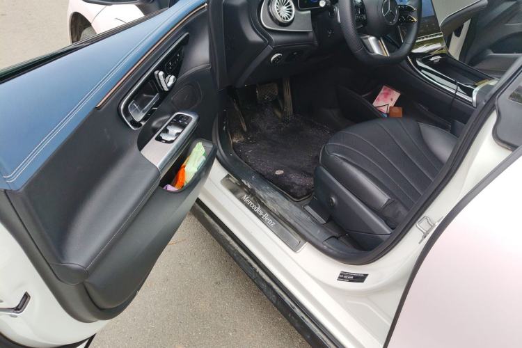 Used Mercedes-Benz EQE 2022 350 First Edition Special Version Driver Seat