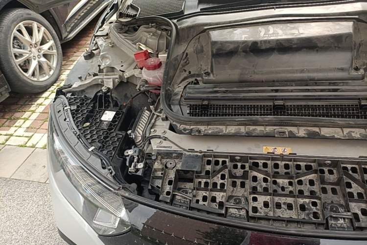 Used Mercedes-Benz EQE 2022 350 First Edition Special Version Engine Bay Right