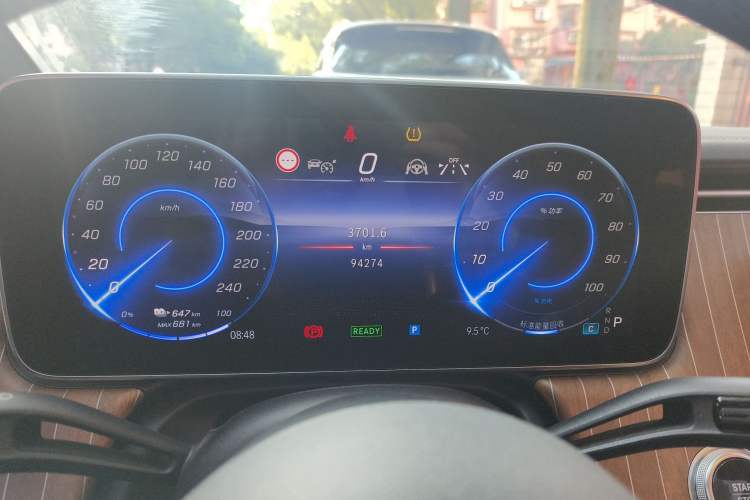 Used Mercedes-Benz EQE 2022 350 Luxury Edition Instrument Cluster