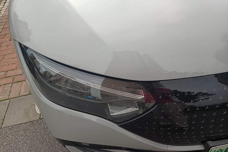 Used Mercedes-Benz EQE 2022 350 First Edition Special Version Right Front Headlight