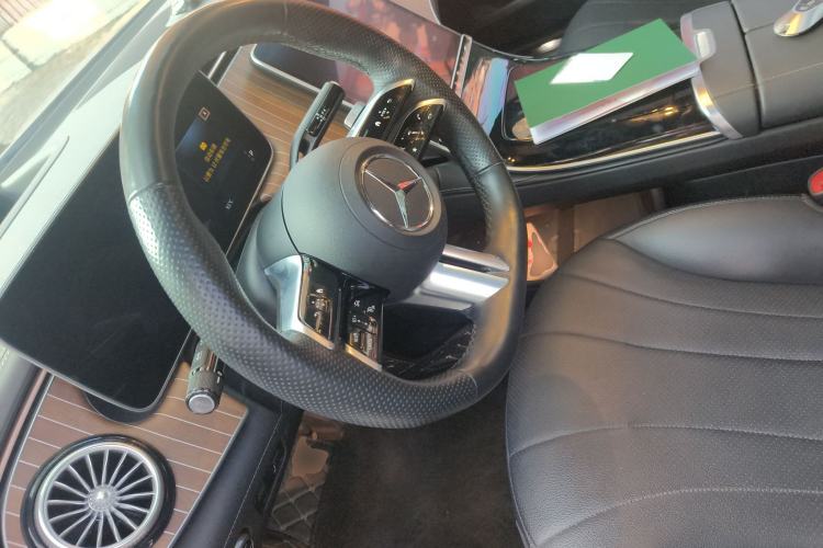 Used Mercedes-Benz EQE 2022 350 Luxury Edition Steering Wheel
