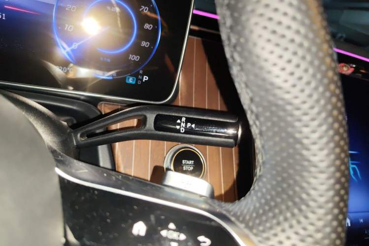 Used Mercedes-Benz EQE 2022 350 Luxury Edition Gear Lever