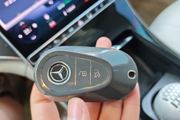 Used Mercedes-Benz EQE 2022 350 First Edition Special Version Vehicle Key