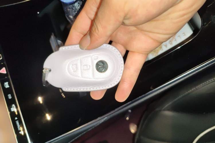 Used Mercedes-Benz EQE 2022 350 Luxury Edition Vehicle Key