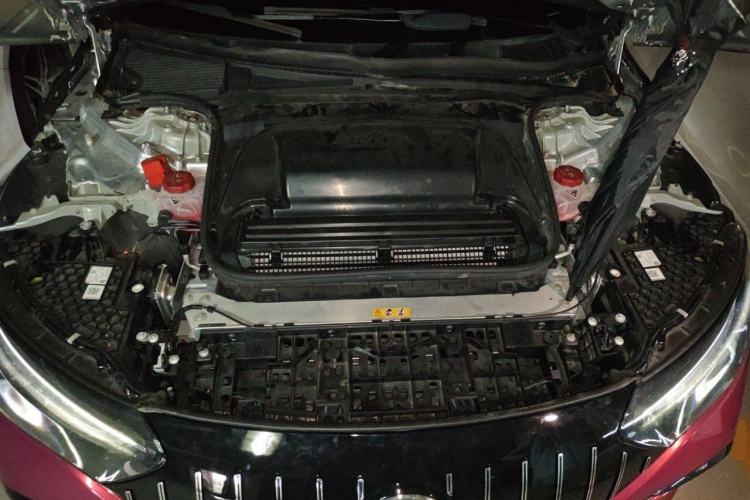 Used Mercedes-Benz EQE 2022 350 Luxury Edition Engine Bay