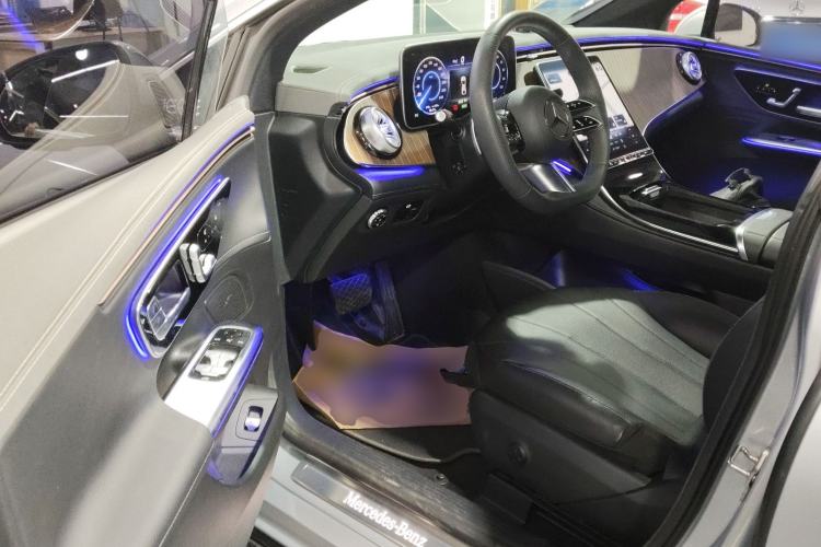 Used Mercedes-Benz EQE 2022 350 Pioneer Edition Driver Seat