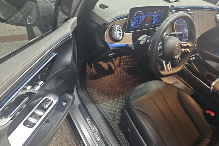Used Mercedes-Benz EQE 2022 350 Pioneer Edition Driver Seat