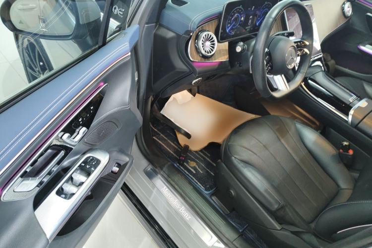 Used Mercedes-Benz EQE 2022 350 Pioneer Edition Driver Seat