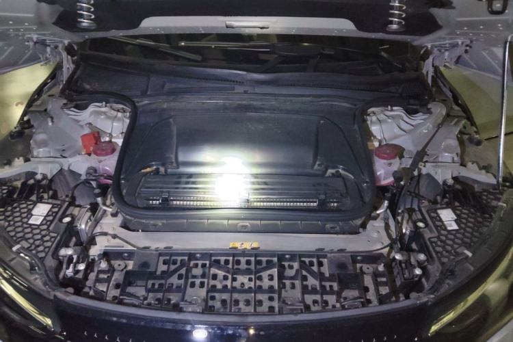 Used Mercedes-Benz EQE 2022 350 Luxury Edition Engine Bay