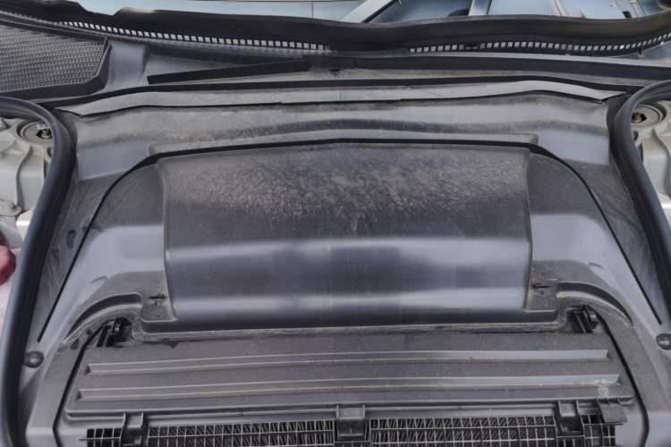 Used Mercedes-Benz EQE 2022 350 Luxury Edition Engine Bay