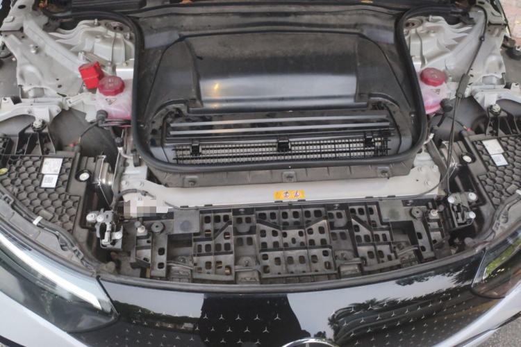 Used Mercedes-Benz EQE 2022 350 Luxury Edition Engine Bay