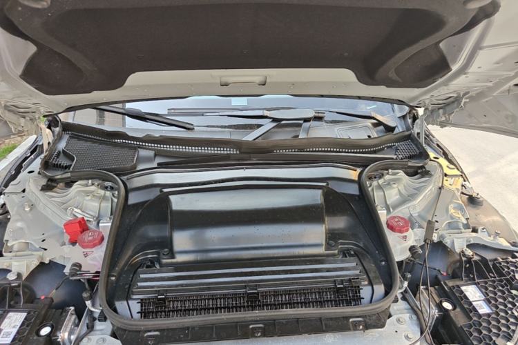Used Mercedes-Benz EQE 2022 350 Luxury Edition Engine Bay
