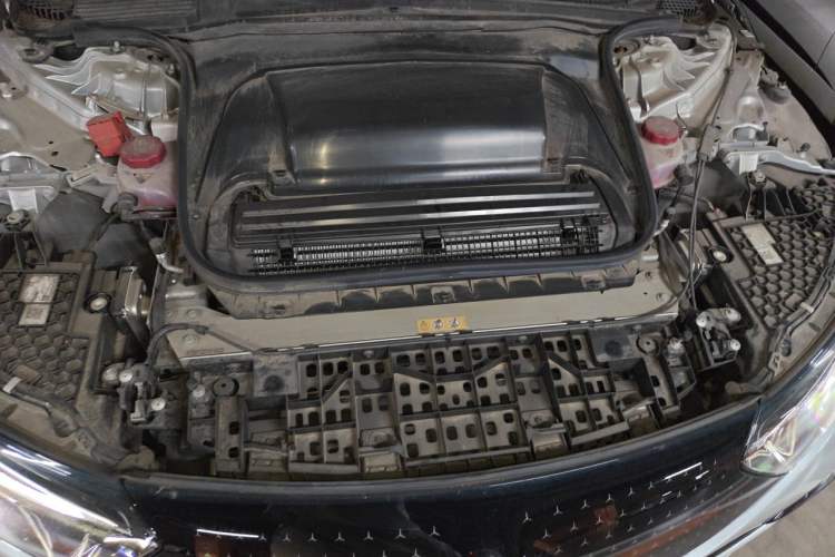 Used Mercedes-Benz EQE 2022 350 Luxury Edition Engine Bay