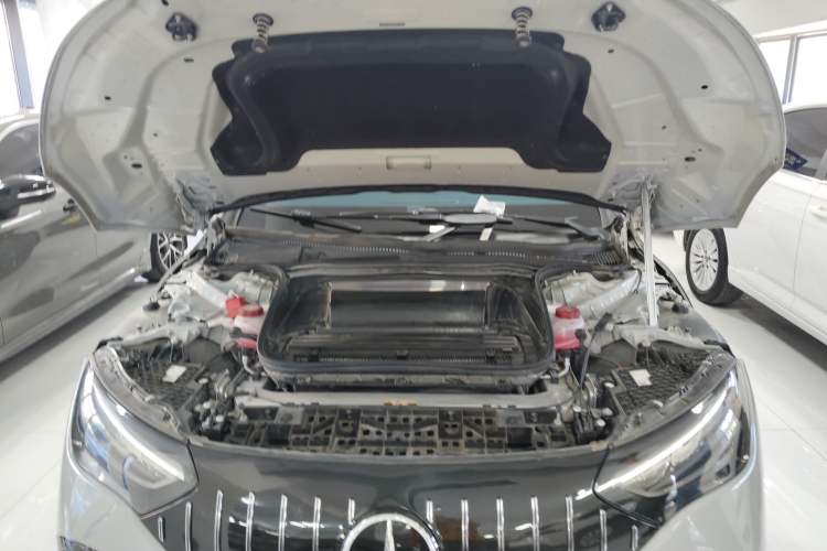 Used Mercedes-Benz EQE 2022 350 Pioneer Edition Engine Bay
