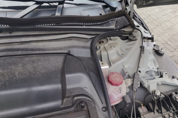 Used Mercedes-Benz EQE 2022 350 Luxury Edition Engine Bay Left