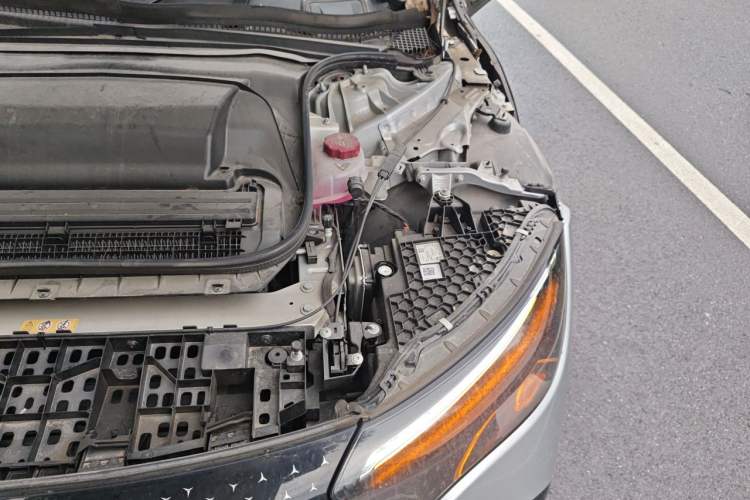 Used Mercedes-Benz EQE 2022 350 Pioneer Edition Engine Bay Left