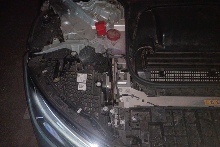 Used Mercedes-Benz EQE 2022 350 Luxury Edition Engine Bay Right