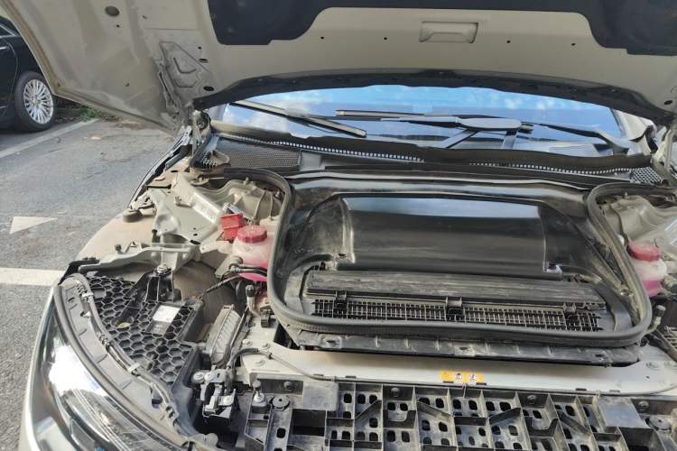 Used Mercedes-Benz EQE 2022 350 First Edition Special Version Engine Bay Right