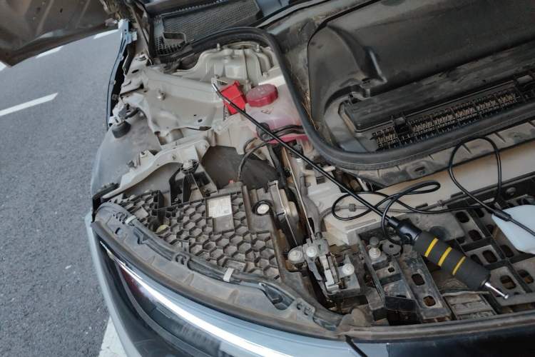 Used Mercedes-Benz EQE 2022 350 Luxury Edition Engine Bay Right