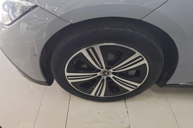 Used Mercedes-Benz EQE 2022 350 Luxury Edition Exterior 4