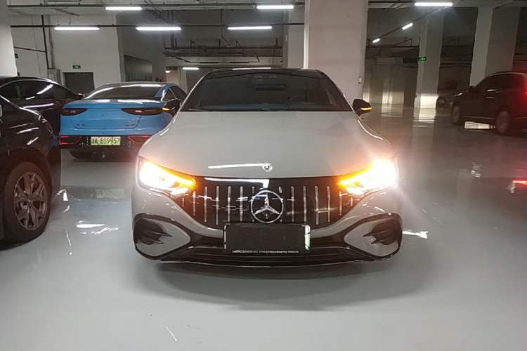 Used Mercedes-Benz EQE 2022 350 First Edition Special Version Front