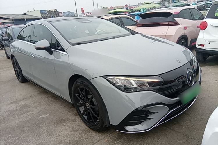 Used Mercedes-Benz EQE 2022 350 Luxury Edition Front Right 45 Deg