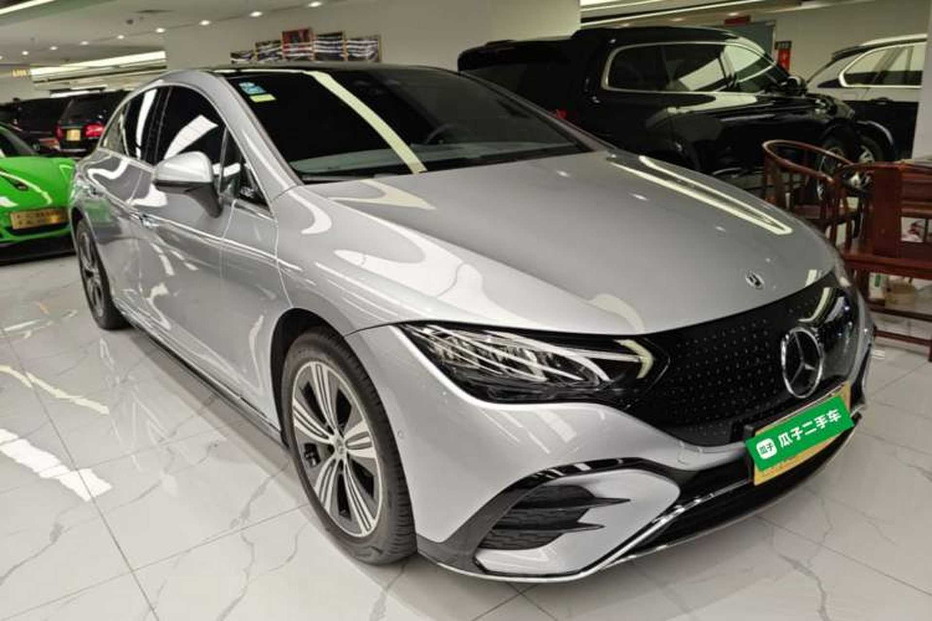 Used Mercedes-Benz EQE 2022 350 Luxury Edition Front Right 45 Deg