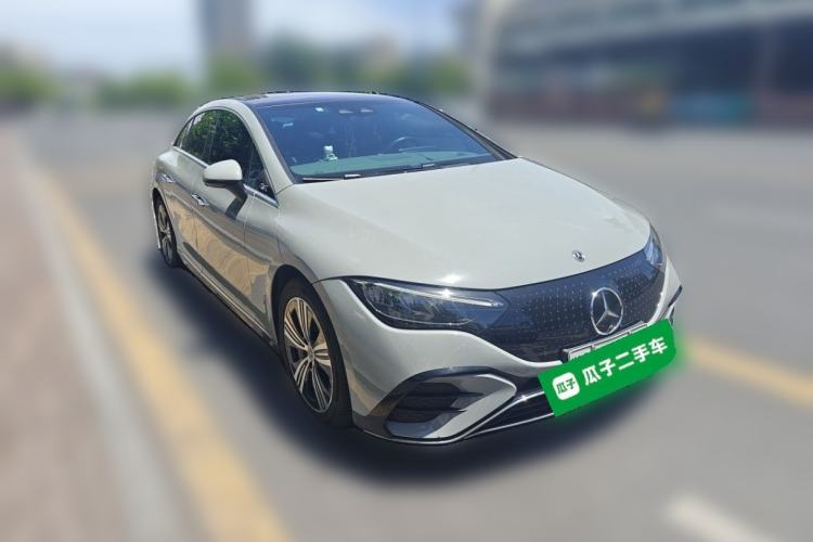 Used Mercedes-Benz EQE 2022 350 Luxury Edition Front Right 45 Deg