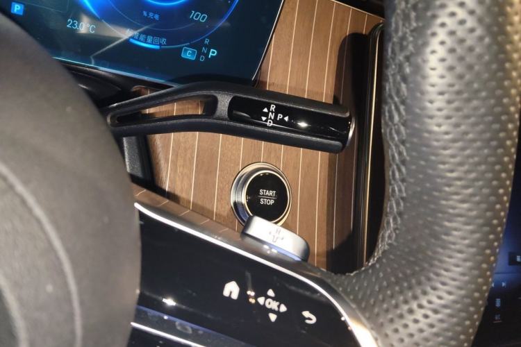 Used Mercedes-Benz EQE 2022 350 Luxury Edition Gear Lever