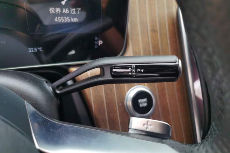 Used Mercedes-Benz EQE 2022 350 Luxury Edition Gear Lever