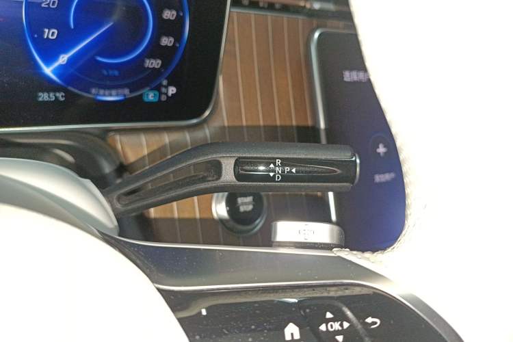 Used Mercedes-Benz EQE 2022 350 Pioneer Edition Gear Lever