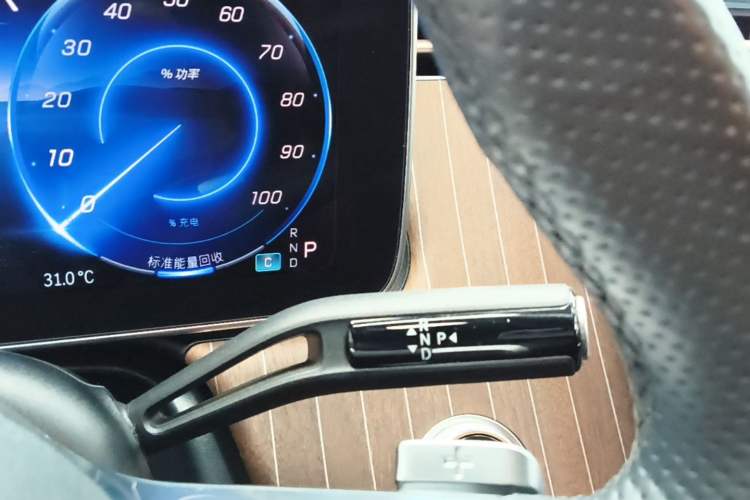 Used Mercedes-Benz EQE 2022 350 Luxury Edition Gear Lever