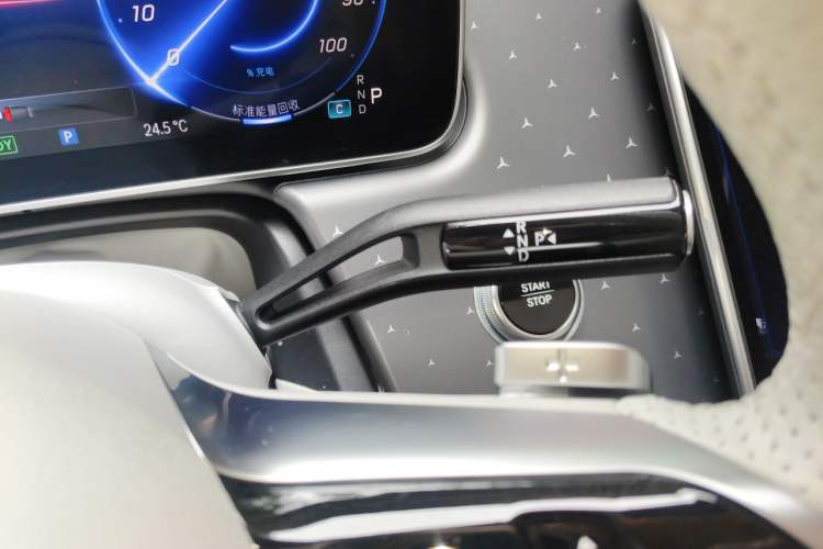 Used Mercedes-Benz EQE 2022 350 First Edition Special Version Gear Lever