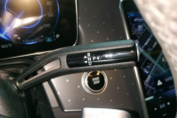 Used Mercedes-Benz EQE 2022 350 First Edition Special Version Gear Lever