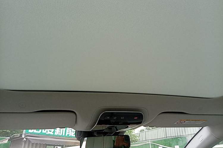 Used Mercedes-Benz EQE 2022 350 Luxury Edition Headliner