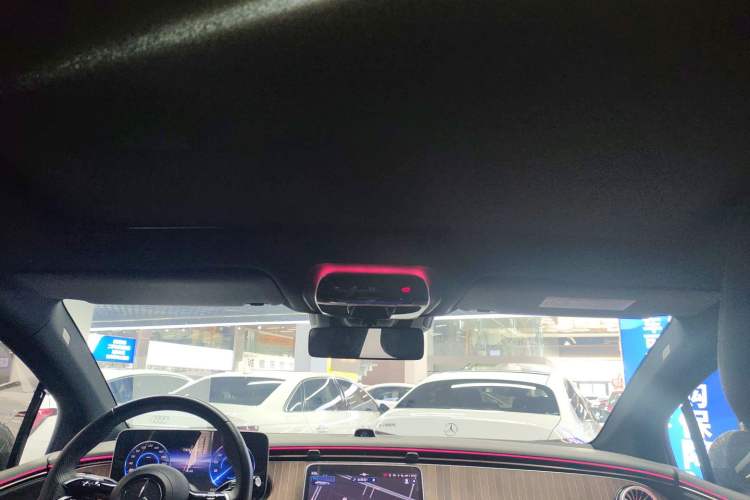 Used Mercedes-Benz EQE 2022 350 Pioneer Edition Headliner
