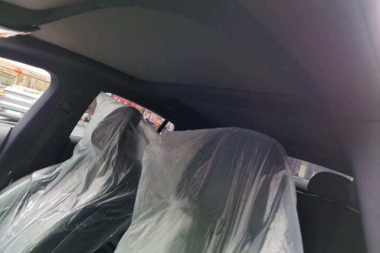 Used Mercedes-Benz EQE 2022 350 Luxury Edition Headliner