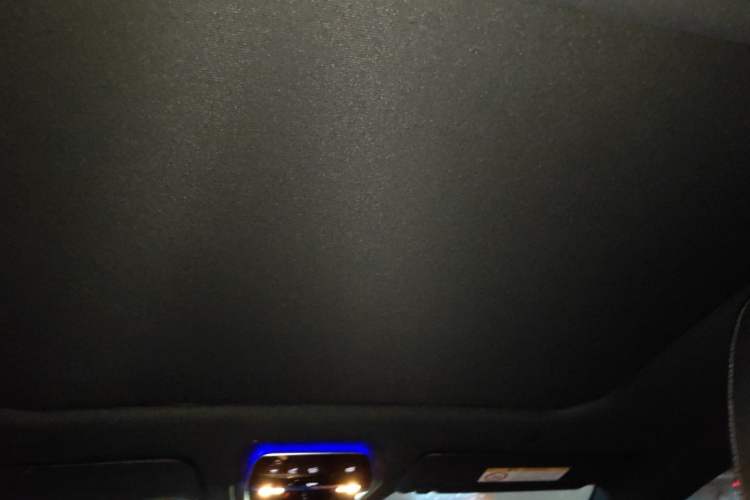 Used Mercedes-Benz EQE 2022 350 Luxury Edition Headliner