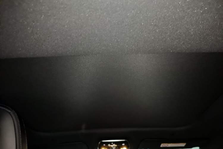Used Mercedes-Benz EQE 2022 350 Luxury Edition Headliner