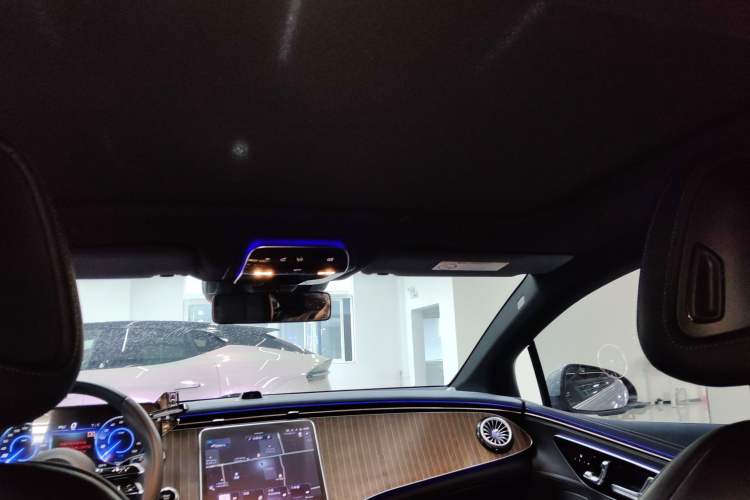 Used Mercedes-Benz EQE 2022 350 Pioneer Edition Headliner